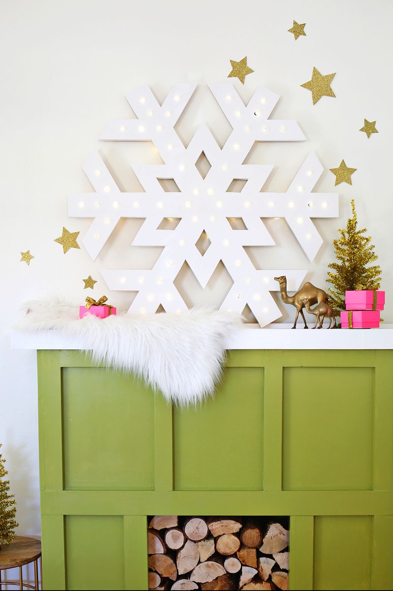 Have to make this! Giant snowflake marquee (click through for tutorial) 