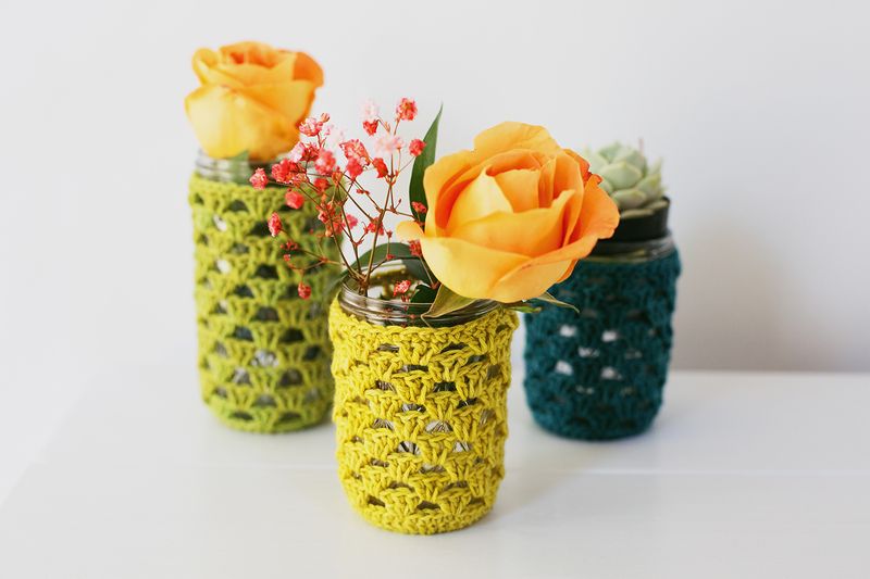 Use these crocheted mason jar cozies for small plants!