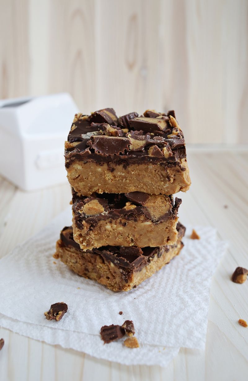 Peanut butter cup bars