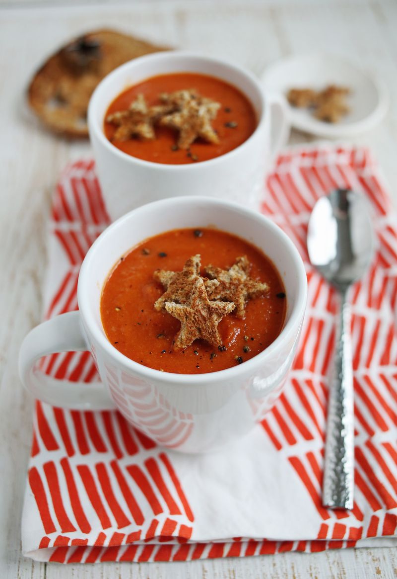 Roasted Red Pepper and Tomato Soup via A Beautiful Mess