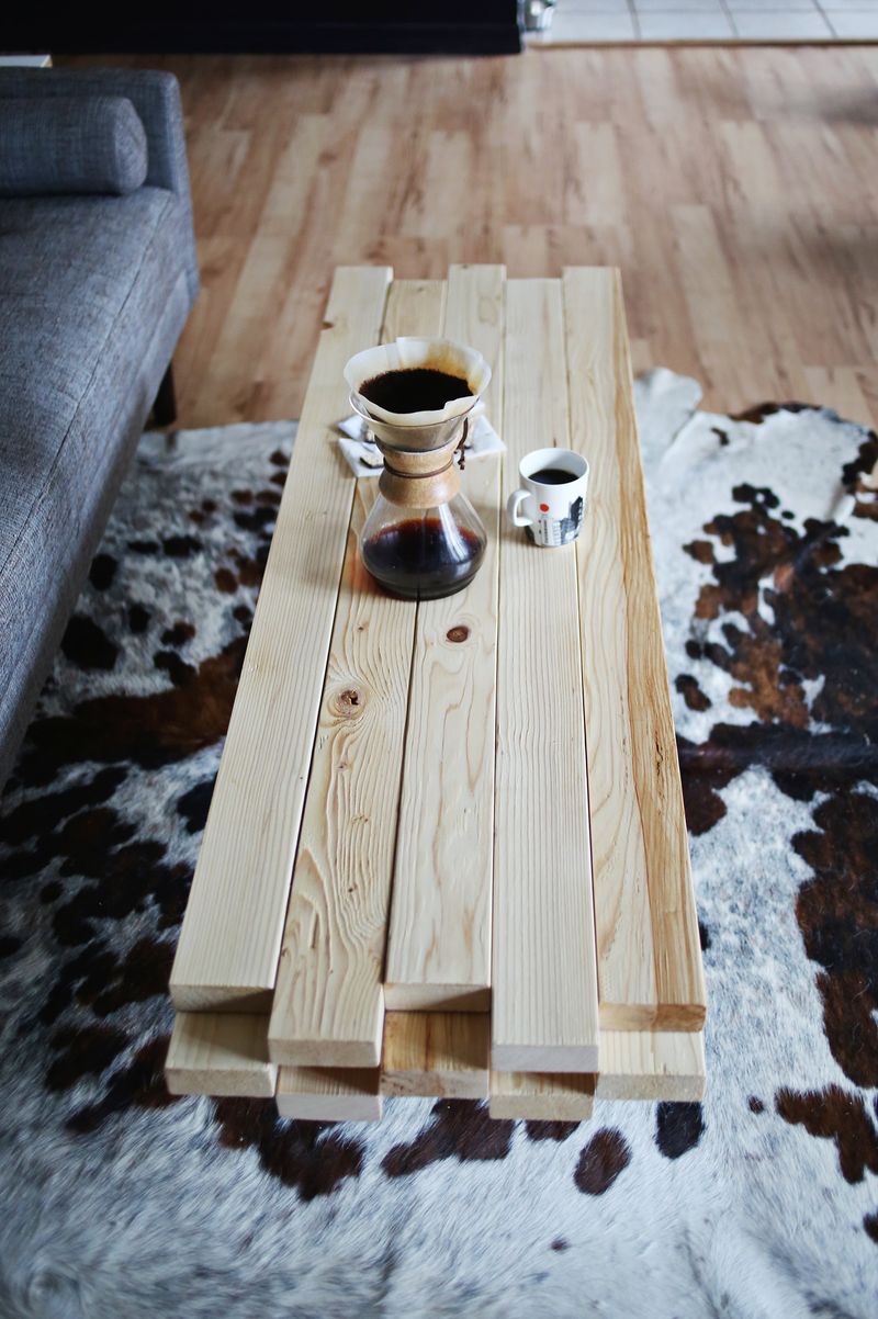 DIY Wooden Coffee Table 