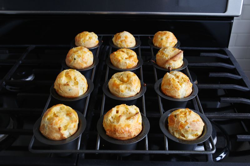 How to make popovers