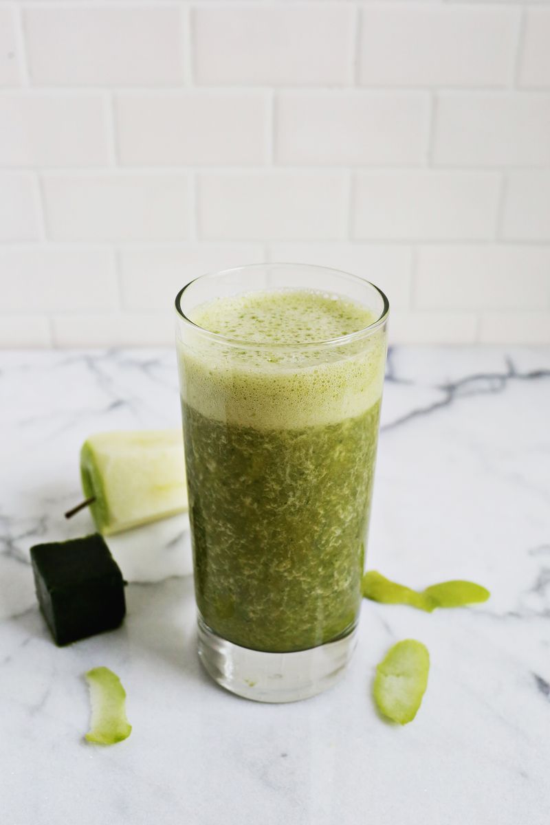 Spinach and green tea juice (without a jucier!)