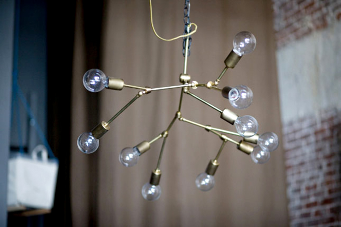 10 Awesome DIY Brass Light Fixtures! (click through for the complete list)   