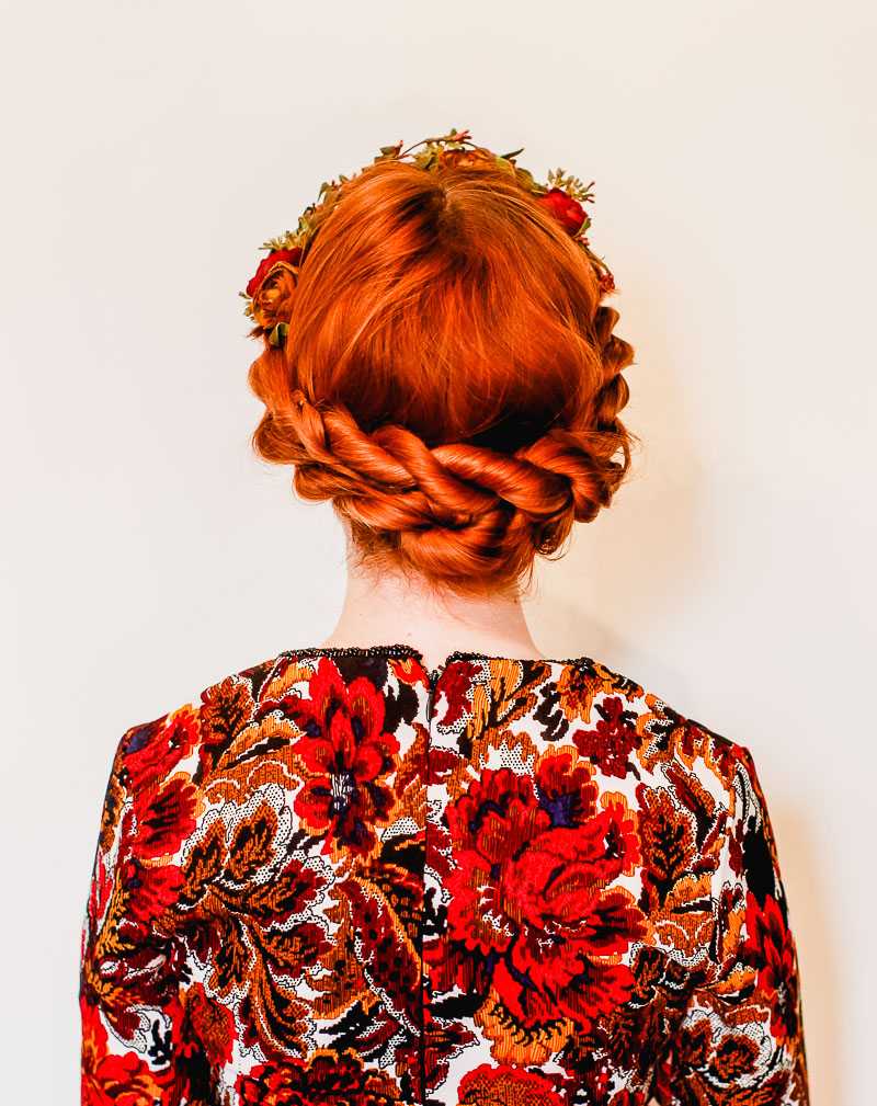 Perfect holiday party updo (click through for tutorial)