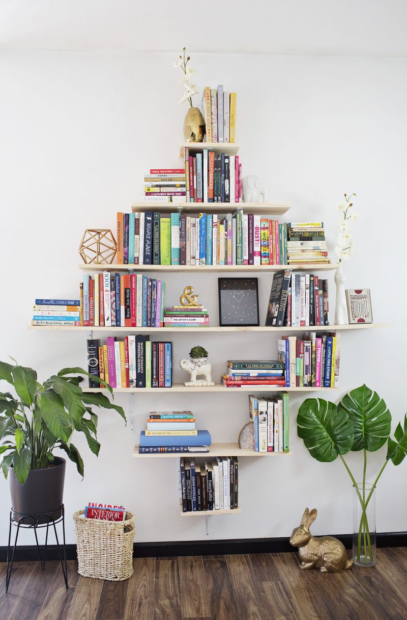 DIY Diamond Shaped Book Shelves (via abeautifulmess.com) 