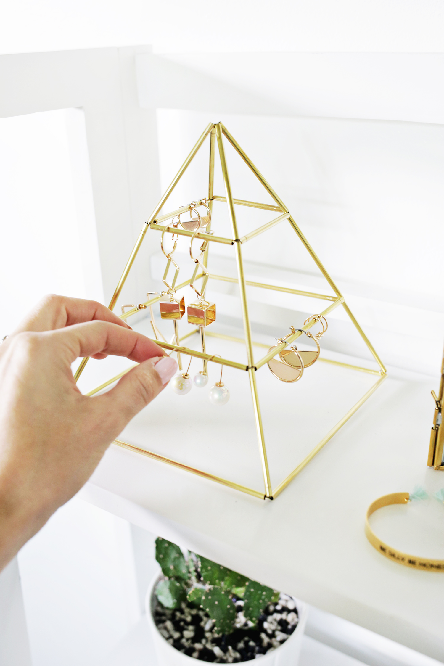 Brass Earring Pyramid DIY (click through for more) 