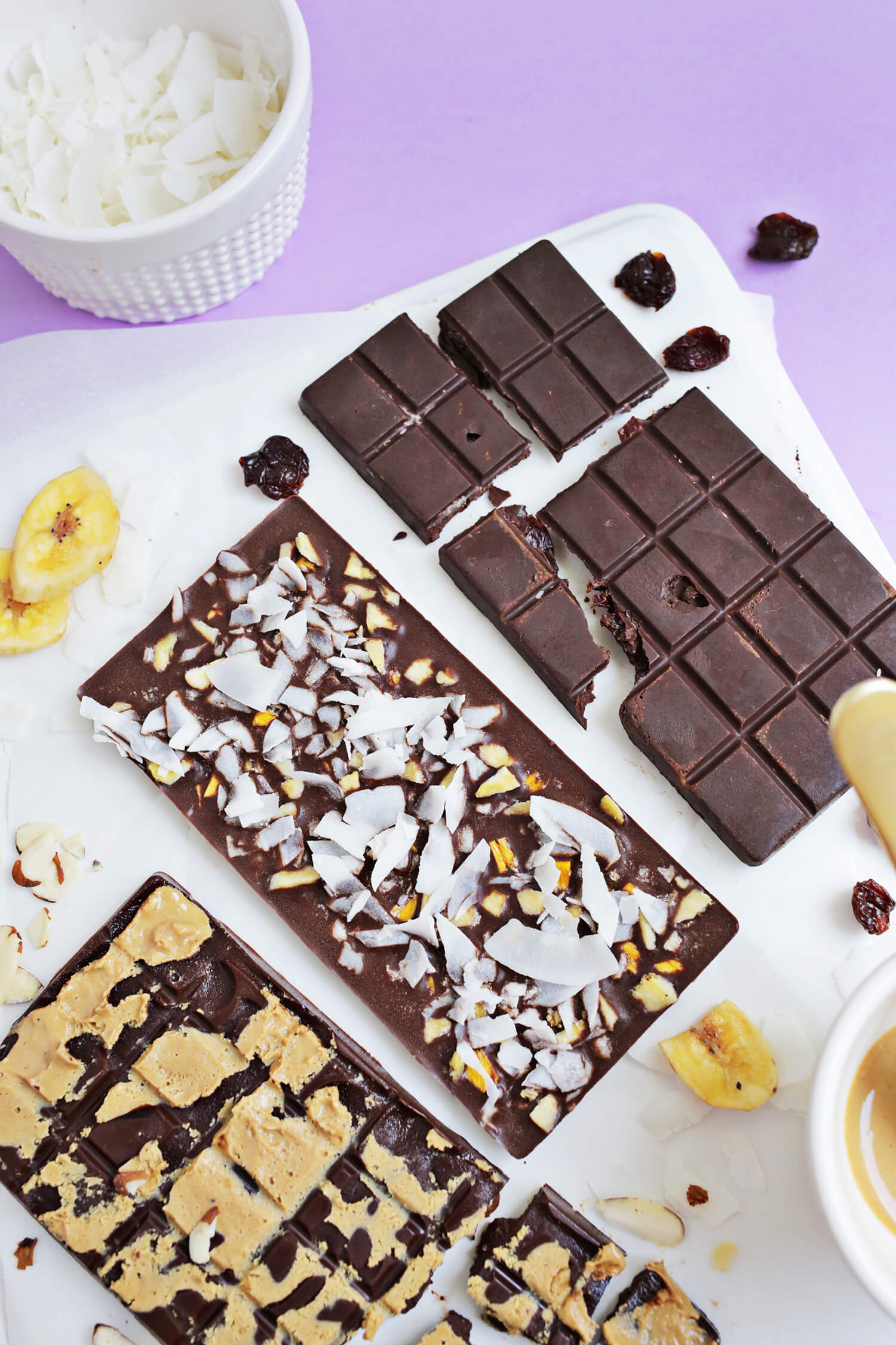Healthy Chocolate Bars 3 Ways! (click through for recipe!) 