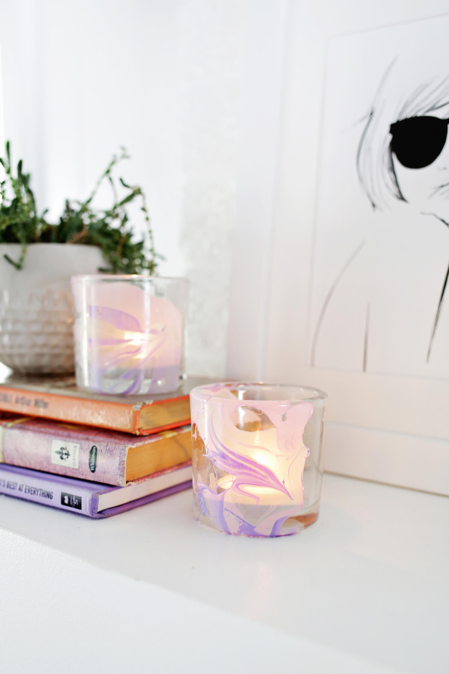 Marbled Votive DIY (click through for tutorial!) 