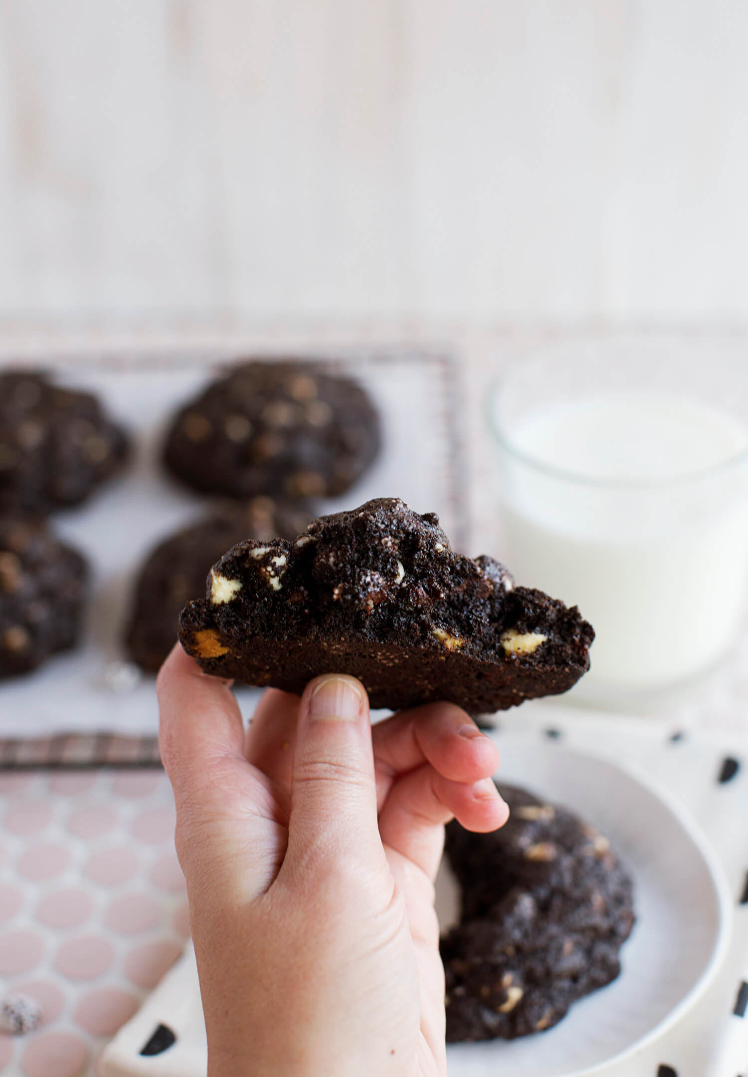 Oversized chocolate cookie recipe