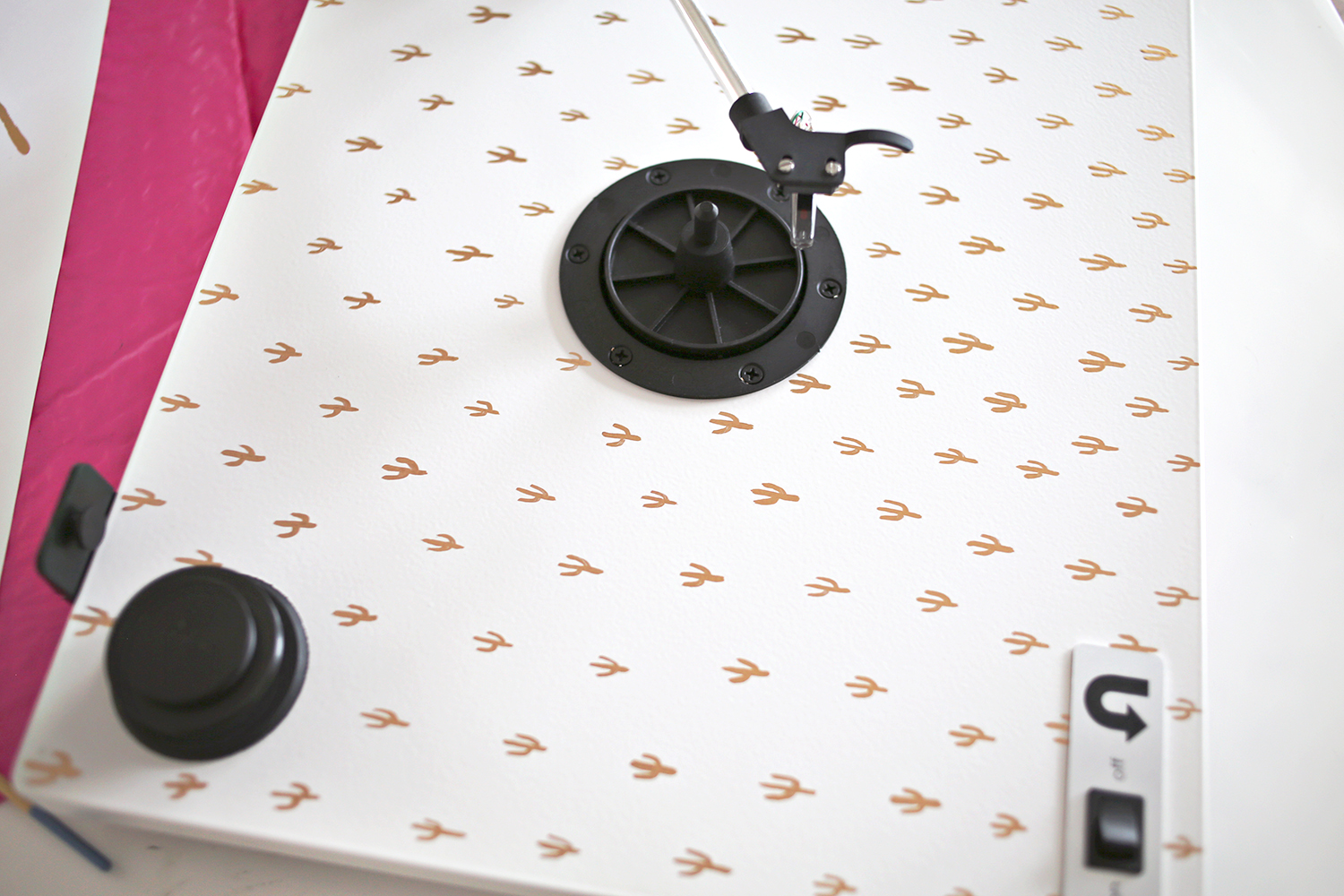 How to customize a turntable 