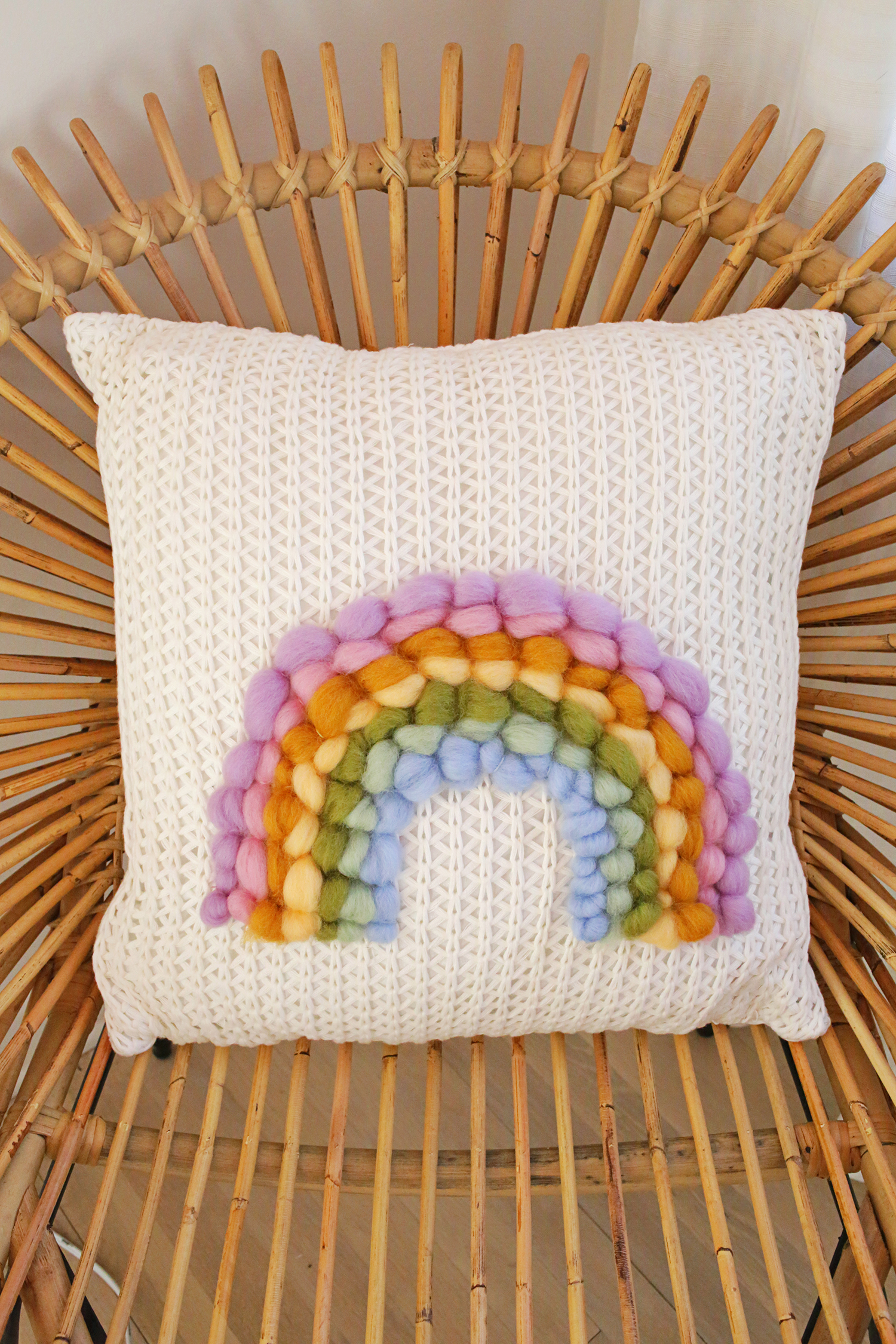 Rainbow Roving Pillow DIY