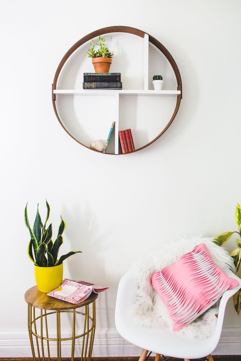 Hoop shelf (click to learn how easy it is to make) 