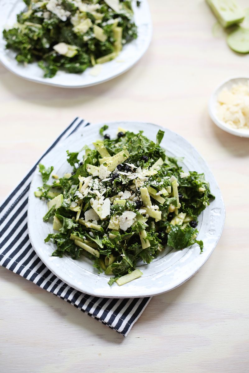 Creamy Apple and Kale Salad (click through for recipe) 