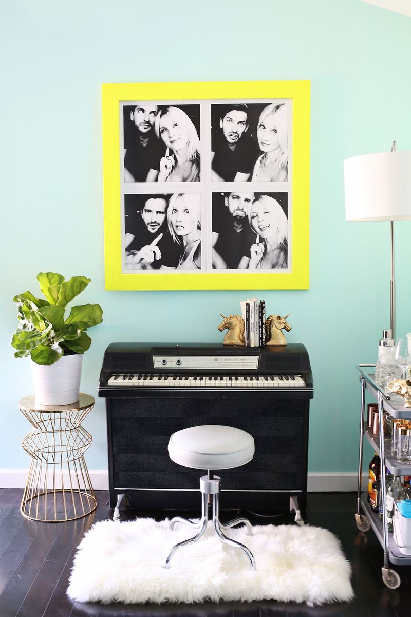 Oversized Photo Booth Prints for under $10! (click through for details) 