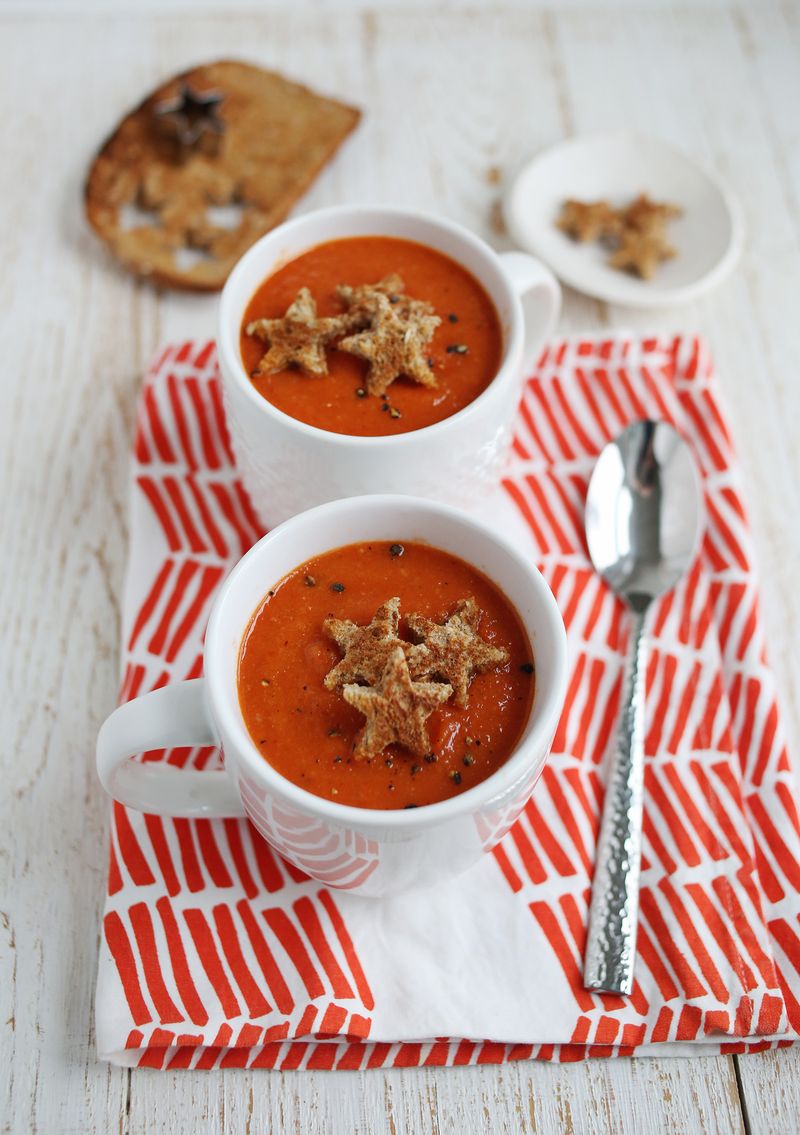 Roasted Red Pepper and Tomato Soup via A Beautiful Mess 