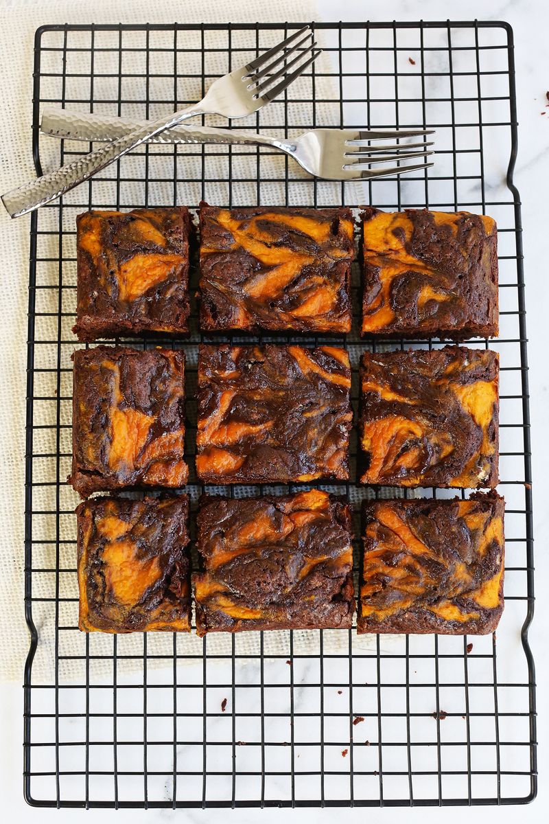 Marbled Pumpkin Brownies (via abeautifulmess.com)
