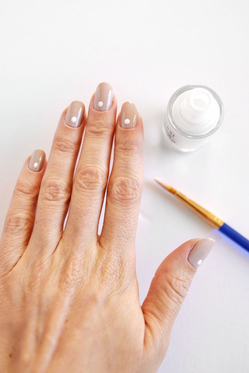 Love these! simple nude mani 3 ways (click through for more) 