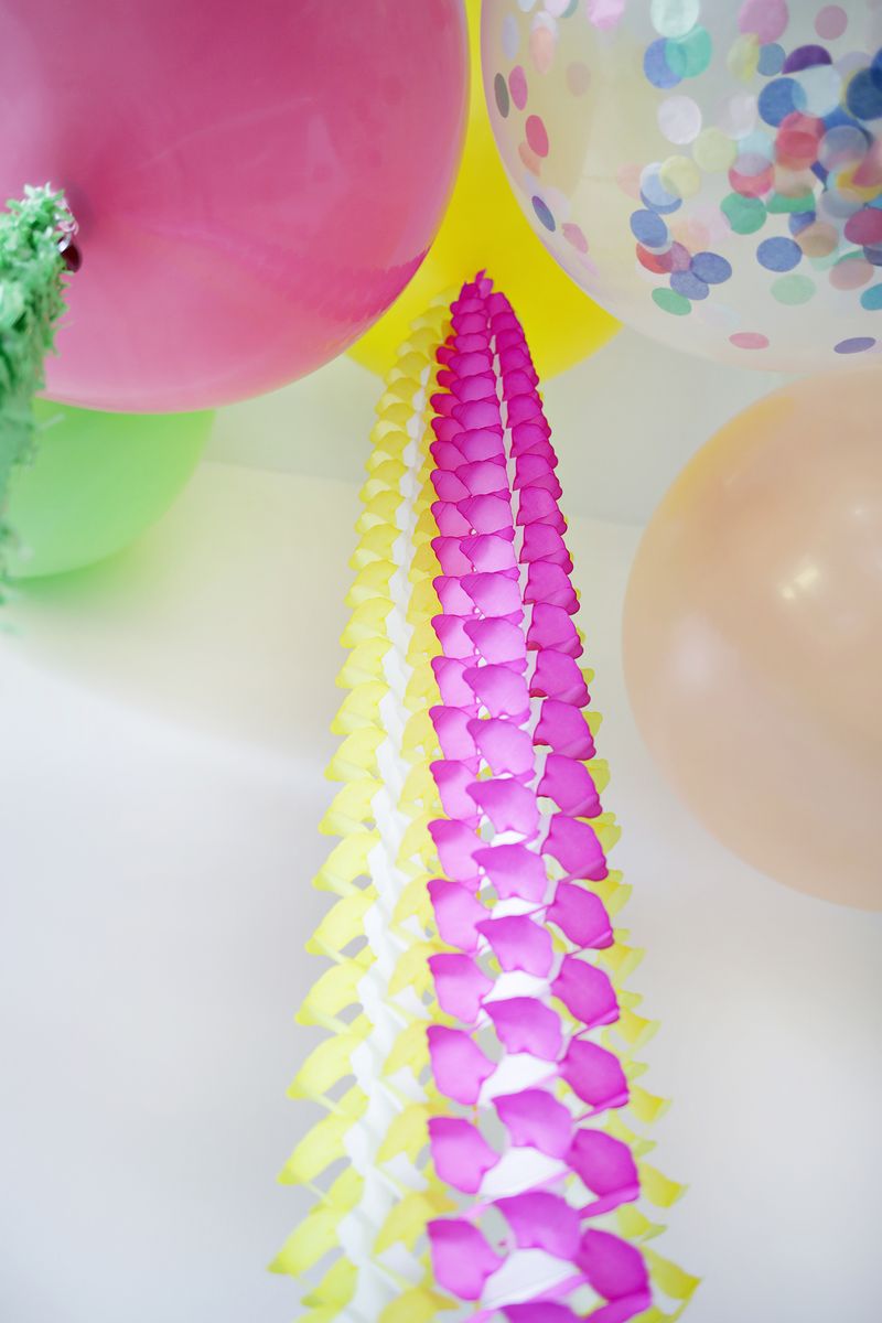 5 cute balloon ideas for party decor! (click through for tutorial) 