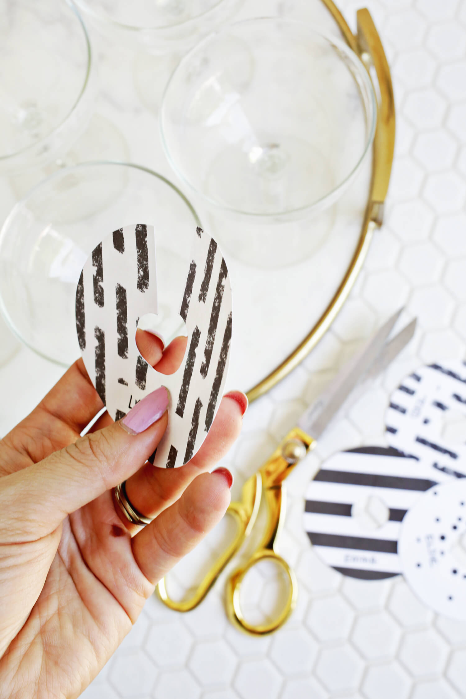 Make these printable drink tags for your next party! (click through for more!) 