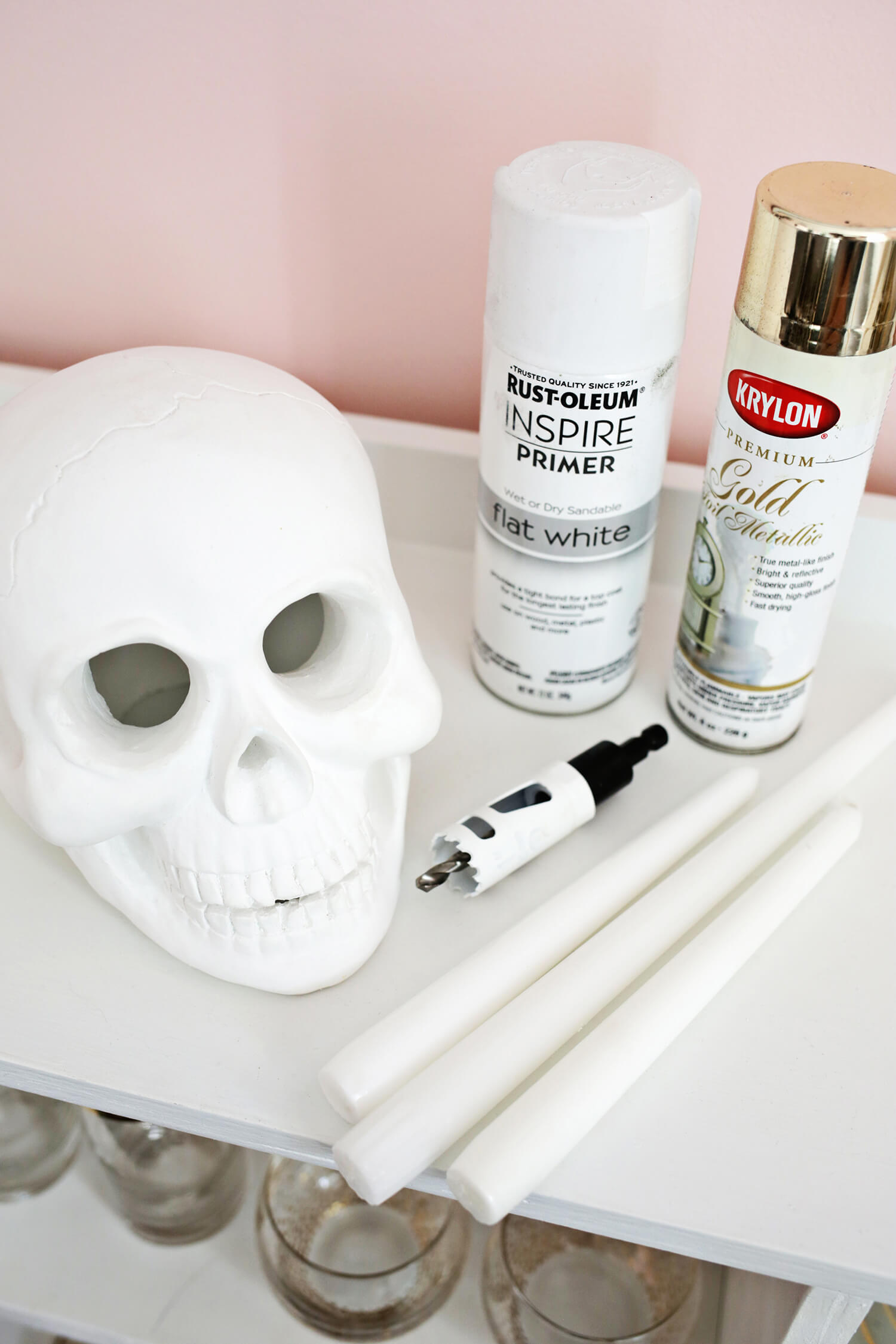 Skull Candle Holder DIY (click through for tutorial)