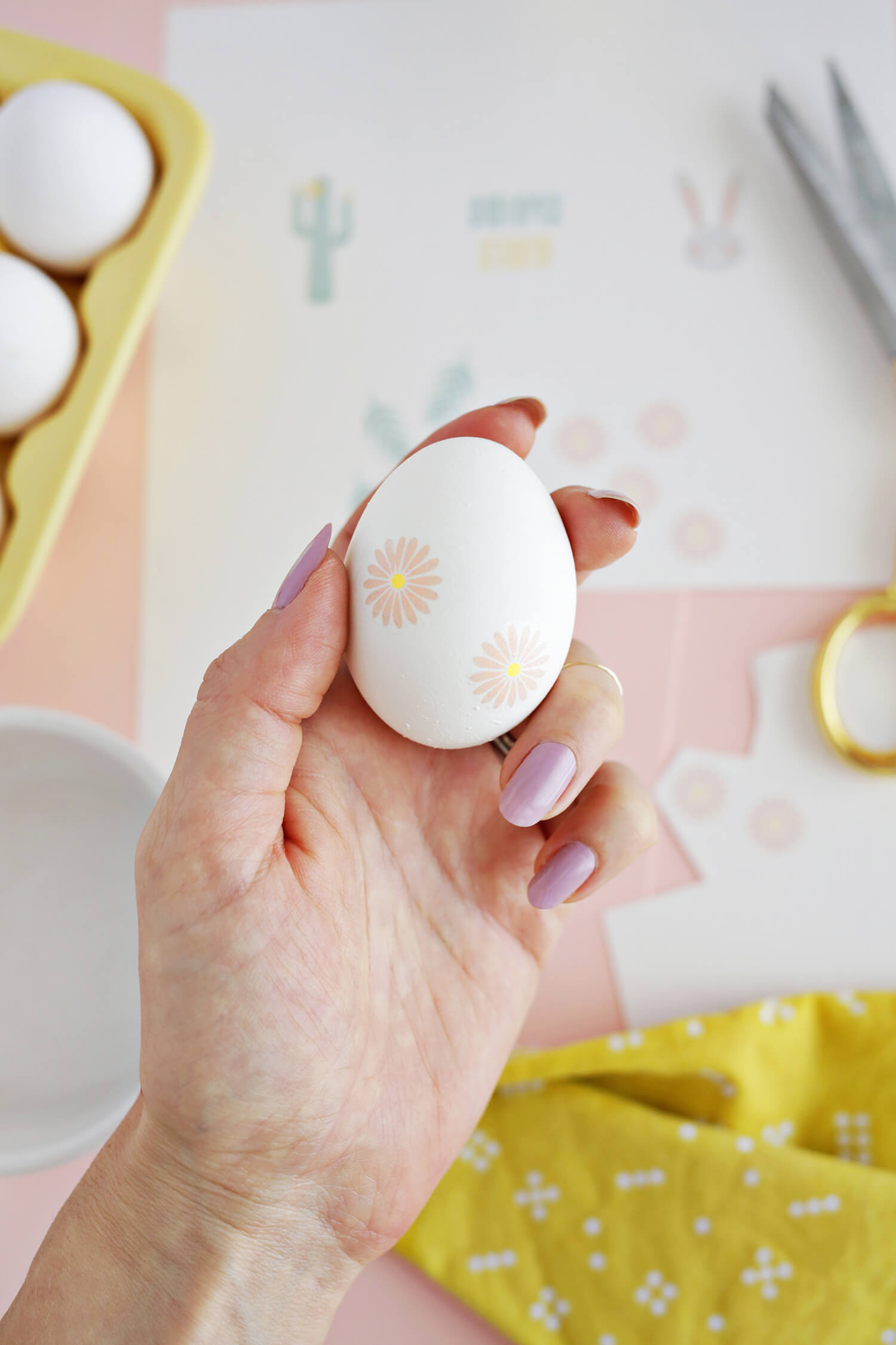 Easter Egg Tattoo DIY (with Printables!) Click through for tutorial 